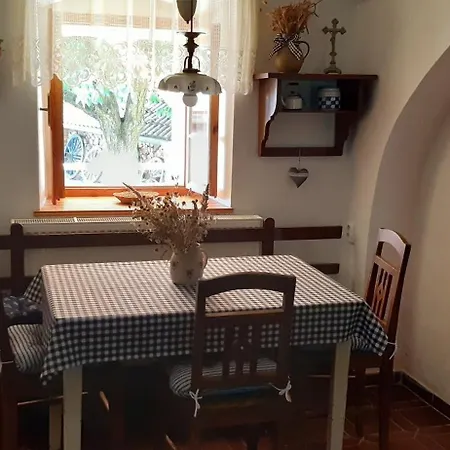 Pod Tresni * Desov