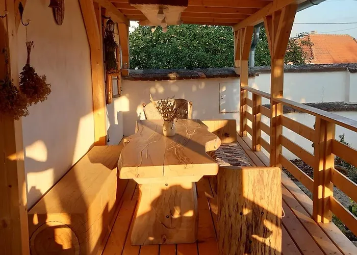 Holiday home Pod Tresni